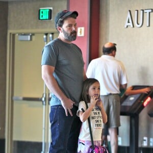 Ben Affleck emmène sa fille Seraphina au cinéma à Century City, le 11 octobre 2015