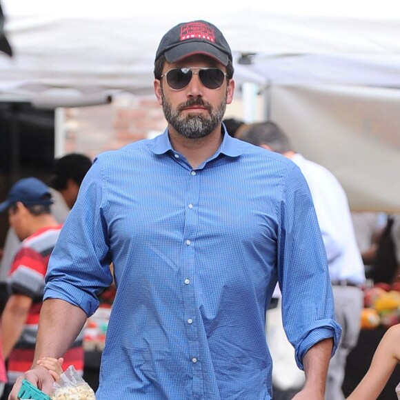 Ben Affleck avec ses enfants à Pacific Palisades, le 4 octobre 2015