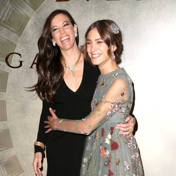 Liv Tyler et Alexa Chung - Vernissage de l'exposition "BVLGARI & ROME: Eternal Inspiration" à la boutique Bulgari de New York, le 14 octobre 2015.