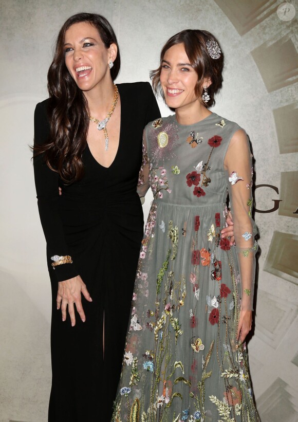 Liv Tyler et Alexa Chung - Vernissage de l'exposition "BVLGARI & ROME: Eternal Inspiration" à la boutique Bulgari de New York, le 14 octobre 2015.
