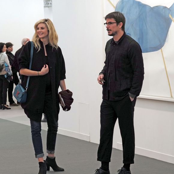 Josh Hartnett prenait part, avec sa compagne Tamsin Egerton, enceinte de leur premier enfant, au vernissage du salon d'art contemporain Frieze Art Fair le 13 octobre 2015 à Regent's Park, à Londres.
