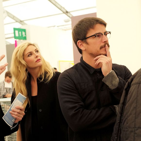 Josh Hartnett prenait part, avec sa compagne Tamsin Egerton, enceinte de leur premier enfant, au vernissage du salon d'art contemporain Frieze Art Fair le 13 octobre 2015 à Regent's Park, à Londres.