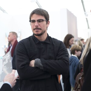 Josh Hartnett a assisté au vernissage du salon d'art contemporain Frieze Art Fair le 13 octobre 2015 à Regent's Park, à Londres.