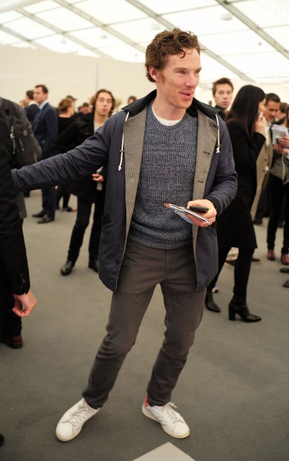 Benedict Cumberbatch lors du vernissage du salon d'art contemporain Frieze Art Fair le 13 octobre 2015 à Regent's Park, à Londres.