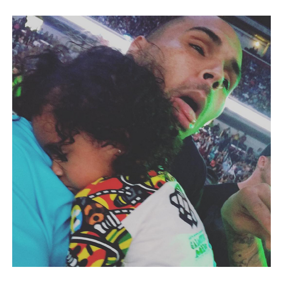 Chris Brown et sa fille Royalty / photo postée sur Instagram.