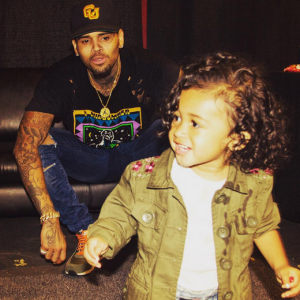 Chris Brown et sa fille Royalty / photo postée sur Instagram.