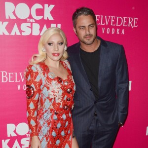 La chanteuse Lady Gaga et son fiancé Taylor Kinney - Première de "Rock The Kasbah" à New York, le 19 octobre 2015.