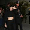 Kylie Jenner et Tyga quittent le Cinépolis à l'issue de la fête d'anniversaire surprise de Kim Kardashian. Thousand Oaks, le 21 octobre 2015.