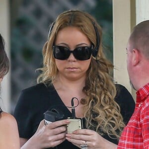 Mariah Carey sur le tournage de son nouveau film "A Christmas Melody" avec Lacey Chabert à Cincinnati dans l'Ohio, le 8 octobre 2015.