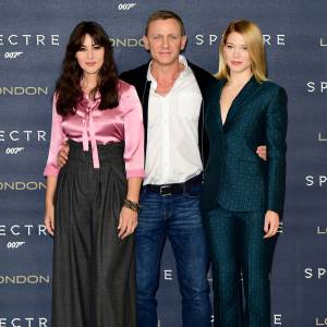 Monica Bellucci, Daniel Craig et Léa Seydoux au photocall de Spectre, Corinthia Hotel, Londres, le 22 octobre 2015.