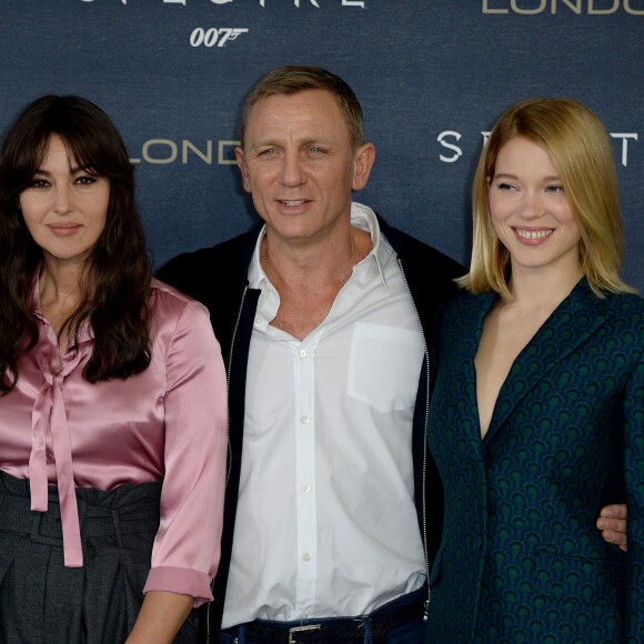 Monica Bellucci, Daniel Craig et Léa Seydoux au photocall de Spectre, Corinthia Hotel, Londres, le 22 octobre 2015.