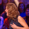 L'animatrice Sandrine Quétier explose de rire à cause d'une gaffe de Fauve Hautot - Danse avec les stars 6, prime du 24 octobre 2015 sur TF1