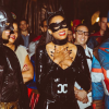 Ciara, déguisée en Catwoman et surprise par son compagnon Russell Wilson le soir de son anniversaire. Burbank, le 24 octobre 2015.