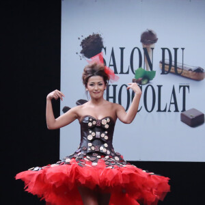 Karima Charni - Défilé du 21ème salon du chocolat à la porte de Versailles à Paris le 27 octobre 2015. © Denis Guignebourg / Bestimage27/10/2015 - Paris