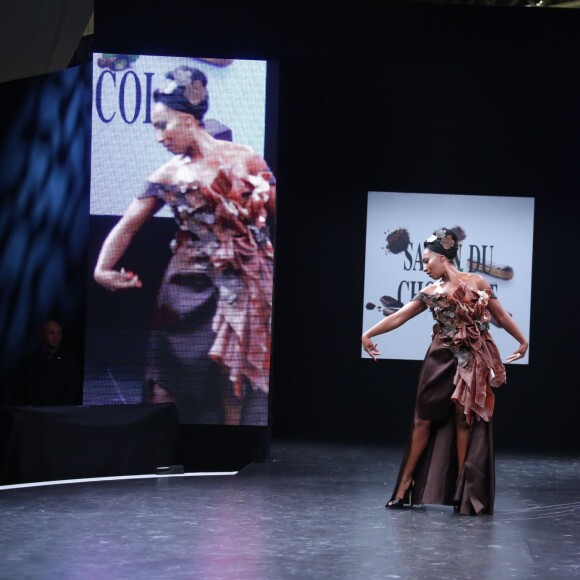 Nadège Beausson-Diagne - Défilé du 21ème salon du chocolat à la porte de Versailles à Paris le 27 octobre 2015. © Denis Guignebourg / Bestimage27/10/2015 - Paris