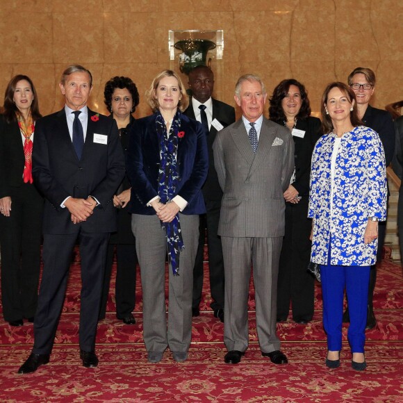 Le prince Charles, invité par le président François Hollande à s'exprimer en ouverture de la COP 21 à Paris, recevait le 29 octobre 2015 à Londres, à Lancaster House, des responsables gouvernementaux en charge des questions environnementales, dont Ségolène Royal.