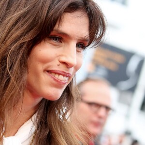 Maïwenn Le Besco - Montée des marches du film "La Glace et le Ciel" pour la cérémonie de clôture du 68e Festival du film de Cannes, le 24 mai 2015.