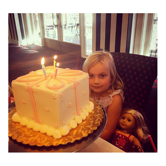 La fille de Tori Spelling, Hattie fête ses 4 ans / photo postée sur le compte Instagram de l'actrice.