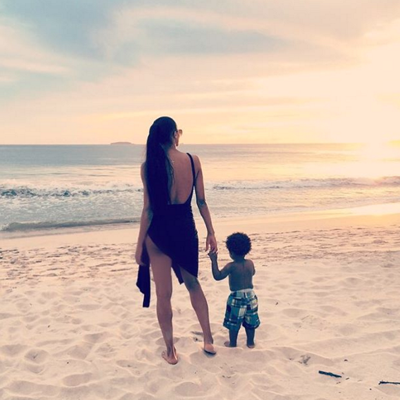 Ciara et son fils Future en vacances au Mexique. Novembre 2015.