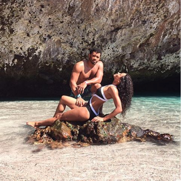 Ciara et son compagnon Russell Wilson à Cabo San Lucas, au Mexique. Novembre 2015.