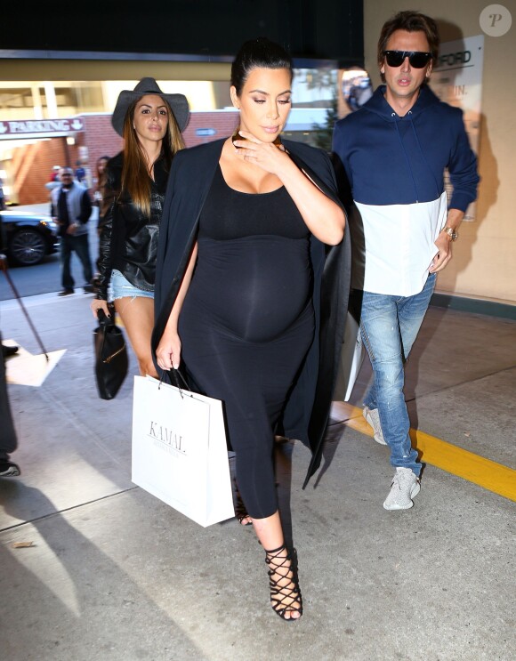 Kim Kardashian, Jonathan Cheban et Larsa Pippen à Beverly Hills. Le 9 novembre 2015.