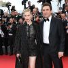 Melissa George et son compagnon Jean-David Blanc - Montée des marches du film "Irrational Man" (L'homme irrationnel) lors du 68e Festival International du Film de Cannes, le 15 mai 2015.