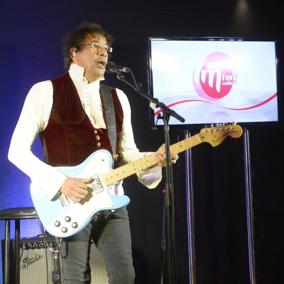 Exclusif - Laurent Voulzy et Alain Souchon - Concert privé MFM Radio de Alain Souchon et Laurent Voulzy sur un bateau-mouche à Paris le 10 novembre 2015. ©Guirec Coadic/Bestimage