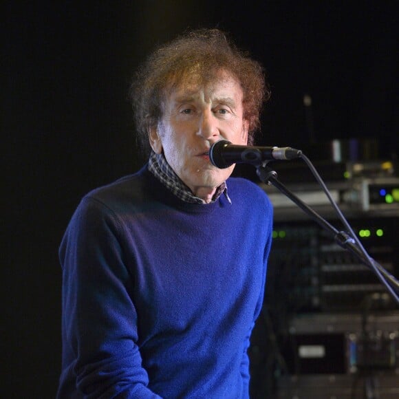 Exclusif - Alain Souchon - Concert privé MFM Radio de Alain Souchon et Laurent Voulzy sur un bateau-mouche à Paris le 10 novembre 2015. ©Guirec Coadic/Bestimage