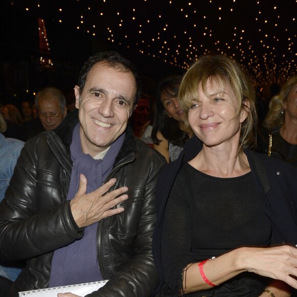 Exclusif - Thierry Beccaro et sa femme Emmanuelle - Concert privé MFM Radio de Alain Souchon et Laurent Voulzy sur un bateau-mouche à Paris le 10 novembre 2015. ©Guirec Coadic/Bestimage