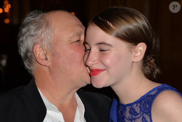 Marc Jolivet et sa fille - Remise du 2ème prix Bristol des Lumières au Bristol à Paris, le 12 novembre 2015. ©Veeren/Bestimage