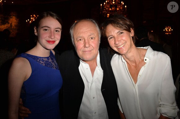 Marc Jolivet et sa fille - Remise du 2ème prix Bristol des Lumières au Bristol à Paris, le 12 novembre 2015. ©Veeren/Bestimage