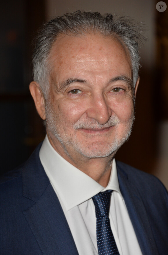 Jacques Attali - Remise du 2ème prix Bristol des Lumières au Bristol à Paris, le 12 novembre 2015. ©Veeren/Bestimage