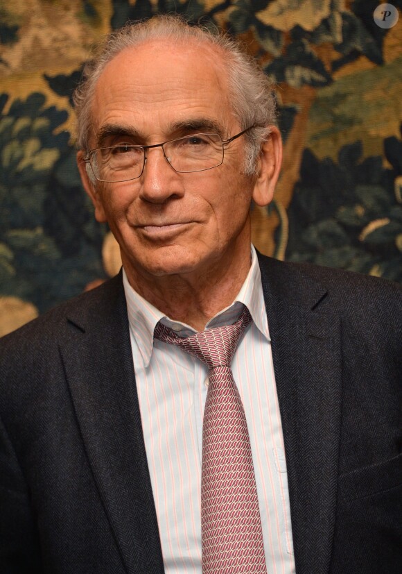 François de Closets - Remise du 2ème prix Bristol des Lumières au Bristol à Paris, le 12 novembre 2015. ©Veeren/Bestimage