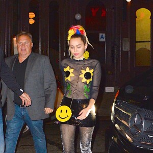 Miley Cyrus arrive à l'after party SNL à New York, le 3 octobre 2015