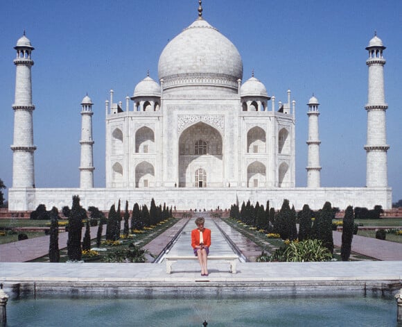 La princesse Diana photographiée au Taj Mahal, le 13 février 1992.