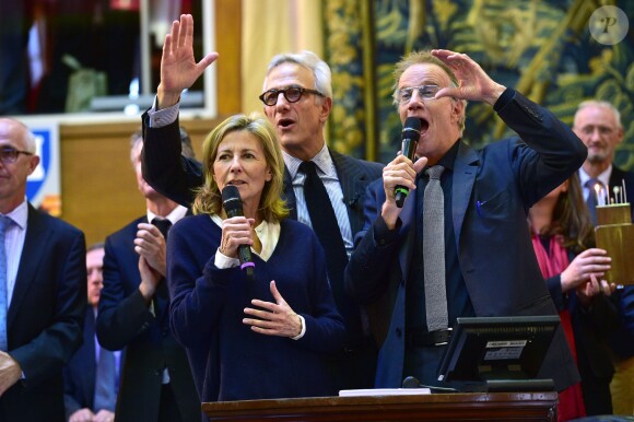 Claire Chazal et Christophe Lambert ont fait monté les enchères à la 155e vente des vins des Hospices de Beaune, le 15 novembre 2015, à Beaune © Giancarlo Gorassini