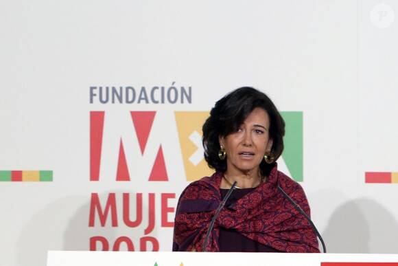 Ana Patricia Botin le 16 novembre 2015 à Madrid lors d'une réunion de la Fondation Mujeres por Africa au pavillion des jardins Cecilio Rodriguez au Parque del retiro.