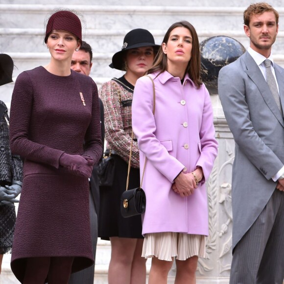 La princesse Caroline de Hanovre, la princesse Charlène de Monaco, Charlotte Casiraghi, Pierre Casiraghi - La famille princière de Monaco dans la cour du palais lors de la Fête Nationale monégasque à Monaco le 19 novembre 2015. © Bruno Bebert / Olivier Huitel / Pool Restreint Monaco / Bestimage