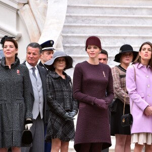 La princesse Caroline de Hanovre, la princesse Charlène de Monaco, Charlotte Casiraghi, Pierre Casiraghi - La famille princière de Monaco dans la cour du palais lors de la Fête Nationale monégasque à Monaco le 19 novembre 2015. © Bruno Bebert / Olivier Huitel / Pool Restreint Monaco / Bestimage  Monaco's family for Monaco National Day at the princely palace in Monaco on november 19, 2015.19/11/2015 - 