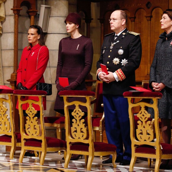 La princesse Stéphanie, la princesse Charlene, le prince Albert II de Monco et la princesse Caroline de Hanovre - La famille princière de Monaco en la cathédrale lors de la fête nationale de Monaco. Le 19 novembre 2015 © Bruno Bebert-Olivier Huitel / Pool Restreint Monaco / Bestimage