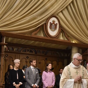 Pierre Casiraghi et sa femme Beatrice Borromeo, Charlotte Casiraghi, la princesse Alexandra de Hanovre et Louis Ducruet - La famille princière de Monaco en la cathédrale lors de la fête nationale de Monaco. Le 19 novembre 2015 © Charly Gallo / Palais Princier Monaco / Bestimage  Princely family of Monaco at the Cathedral of Monaco during the official ceremonies for the Monaco National Day at Cathedrale Notre-Dame-Immaculee de Monaco on November 19, 2015 in Monaco, Monaco19/11/2015 - Monaco