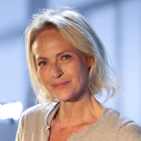 Exclusif - Alexandra Vandernoot - Enregistrement de l'émission "Animaux Stars", qui sera diffusée en mars 2016 sur la chaîne TV Animaux, au Bastille Design Center à Paris. Le 17 novembre 2015 © CVS / Bestimage.