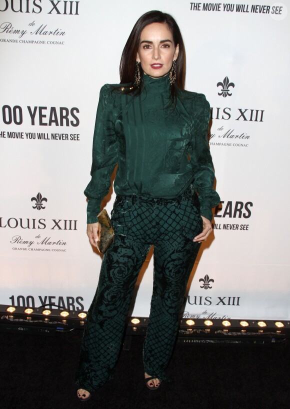 Ana De La Reguera à la soirée 100 Years: The Movie You Will Never See à Beverly Hills, le 18 novembre 2015