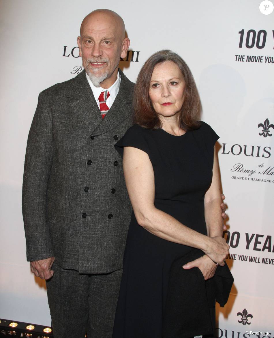 John Malkovich et sa femme Nicoletta Peyran à la soirée 100 Years: The Movi...