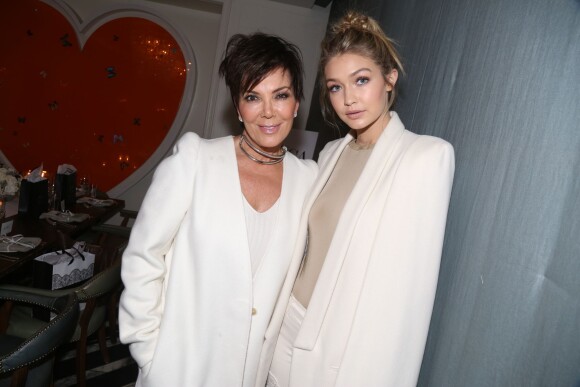 Kris Jenner, Gigi Hadid lors de la soirée pour célébrer la collection Monica Rose X Sarah Chloe à Los Angeles le 19 novembre 2015