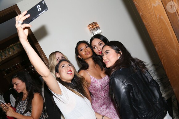 Chanel Iman, Monica Rose lors de la soirée pour célébrer la collection Monica Rose X Sarah Chloe à Los Angeles le 19 novembre 2015