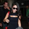 Selena Gomez arrive à l'aéroport de Los Angeles en provenance de Paris, le 29 septembre 2015.