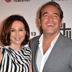 Elsa Zylberstein, Jean Dujardin - Avant-première du film "Un + Une" de Claude Lelouch à l'UGC Normandie à Paris le 23 novembre 2015.