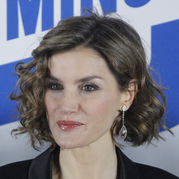 La reine Letizia et le roi Felipe d'Espagne ont pris part le 24 novembre 2015 à l'événement marquant les 15 ans de 20 Minutos à la Casa de Correos à Madrid.