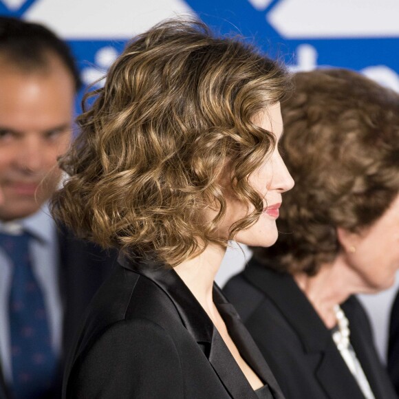 La reine Letizia et le roi Felipe d'Espagne ont pris part le 24 novembre 2015 à l'événement marquant les 15 ans de 20 Minutos à la Casa de Correos à Madrid.